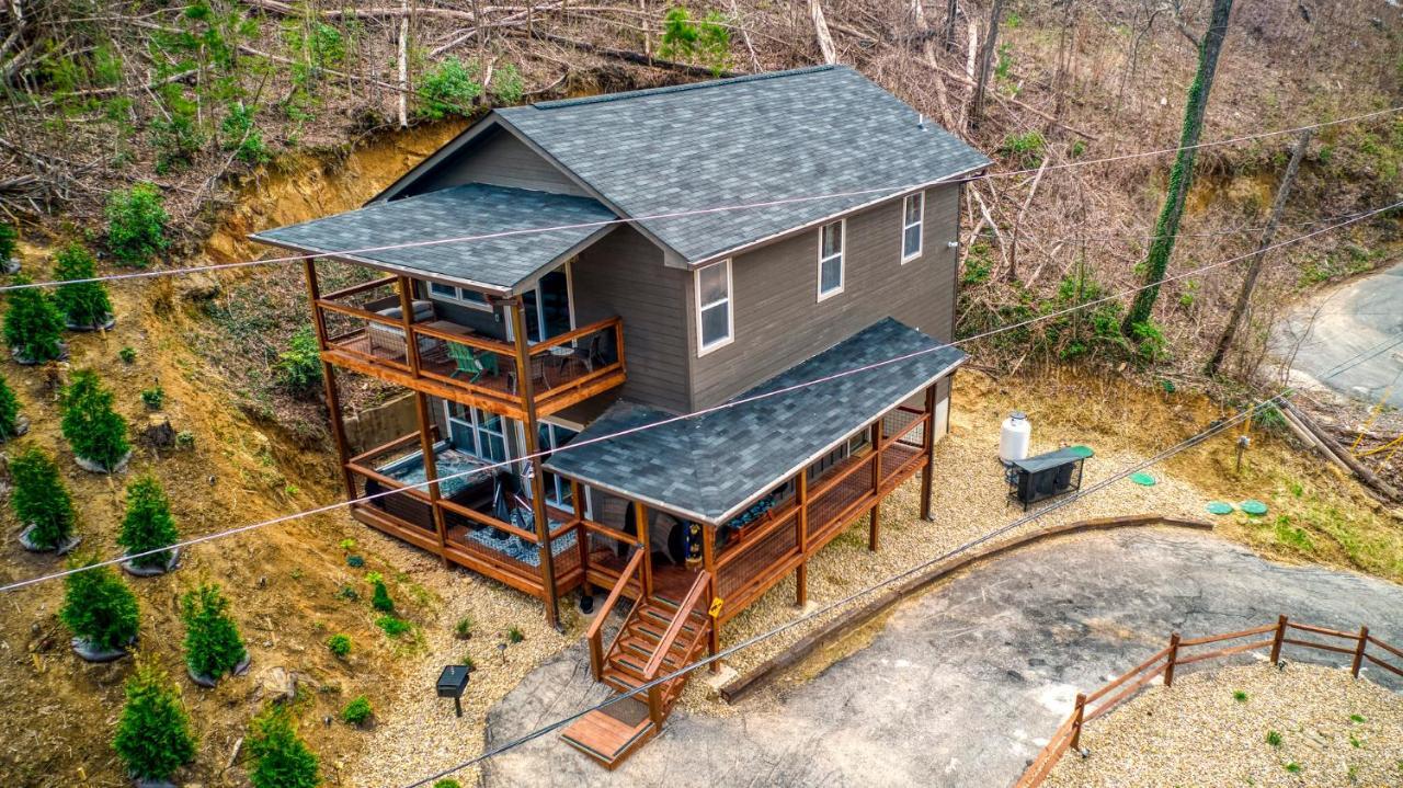 Mins To Gburg Sleeps 8 Hot Tub Arcade Area Pool Villa Гетлинбург Екстериор снимка