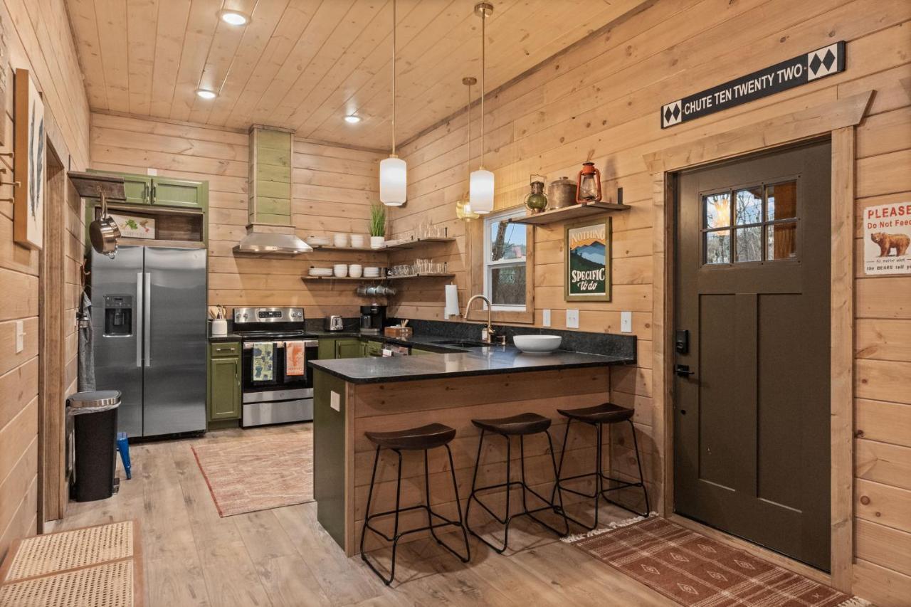 Mins To Gburg Sleeps 8 Hot Tub Arcade Area Pool Villa Гетлинбург Екстериор снимка